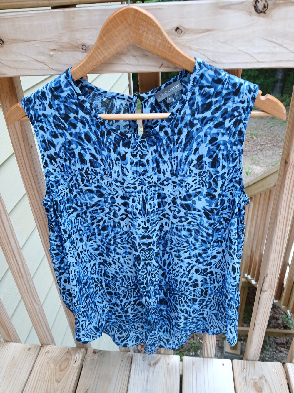 Vince Camuto Blue Animal Print Sleeveless Top